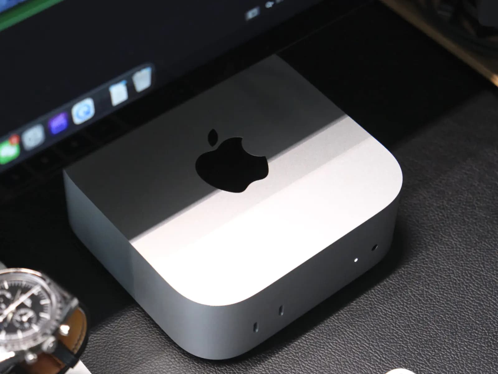 M6 Mac mini 评测：AI 时代的全能家庭服务器