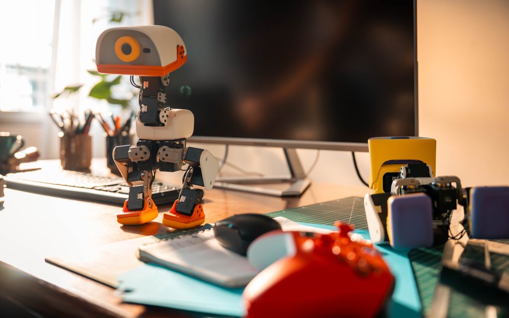 Featued image for: This duck will teach you reinforcement learning — and pick up your socks