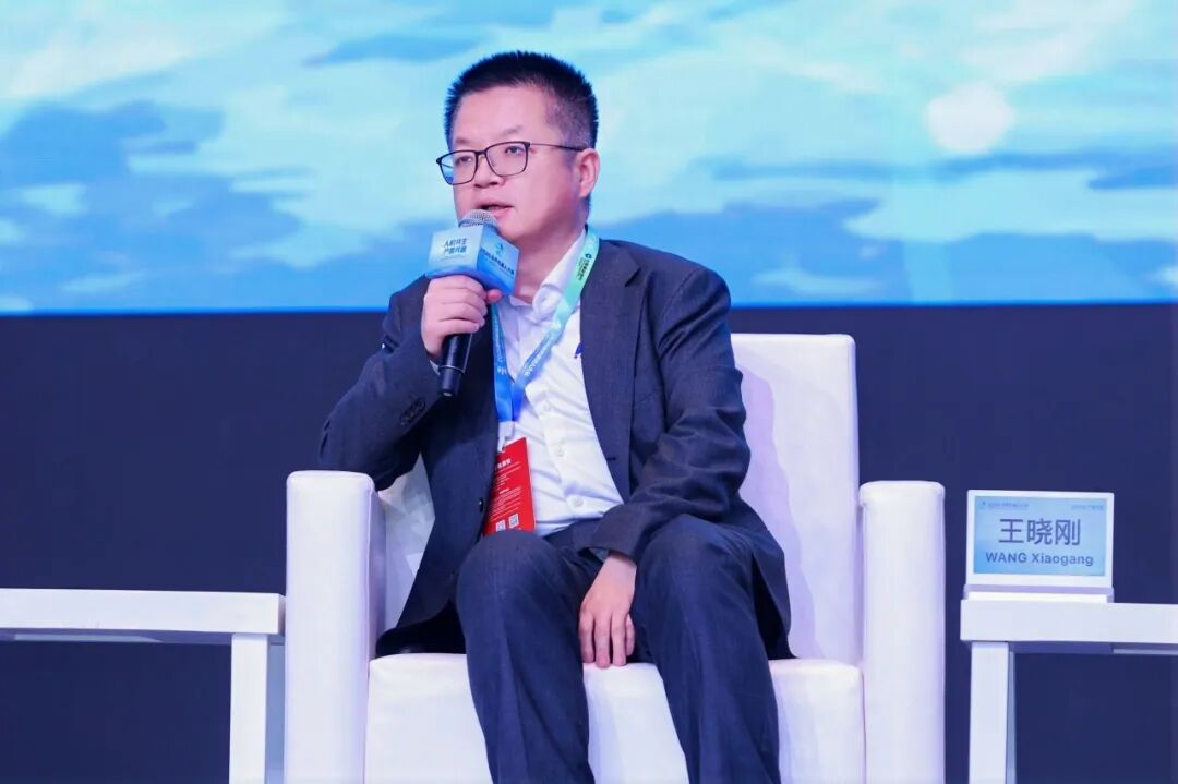 8 位 AI 创业者谈世界模型：生成一切之后，还差一点常识｜WRC 2026