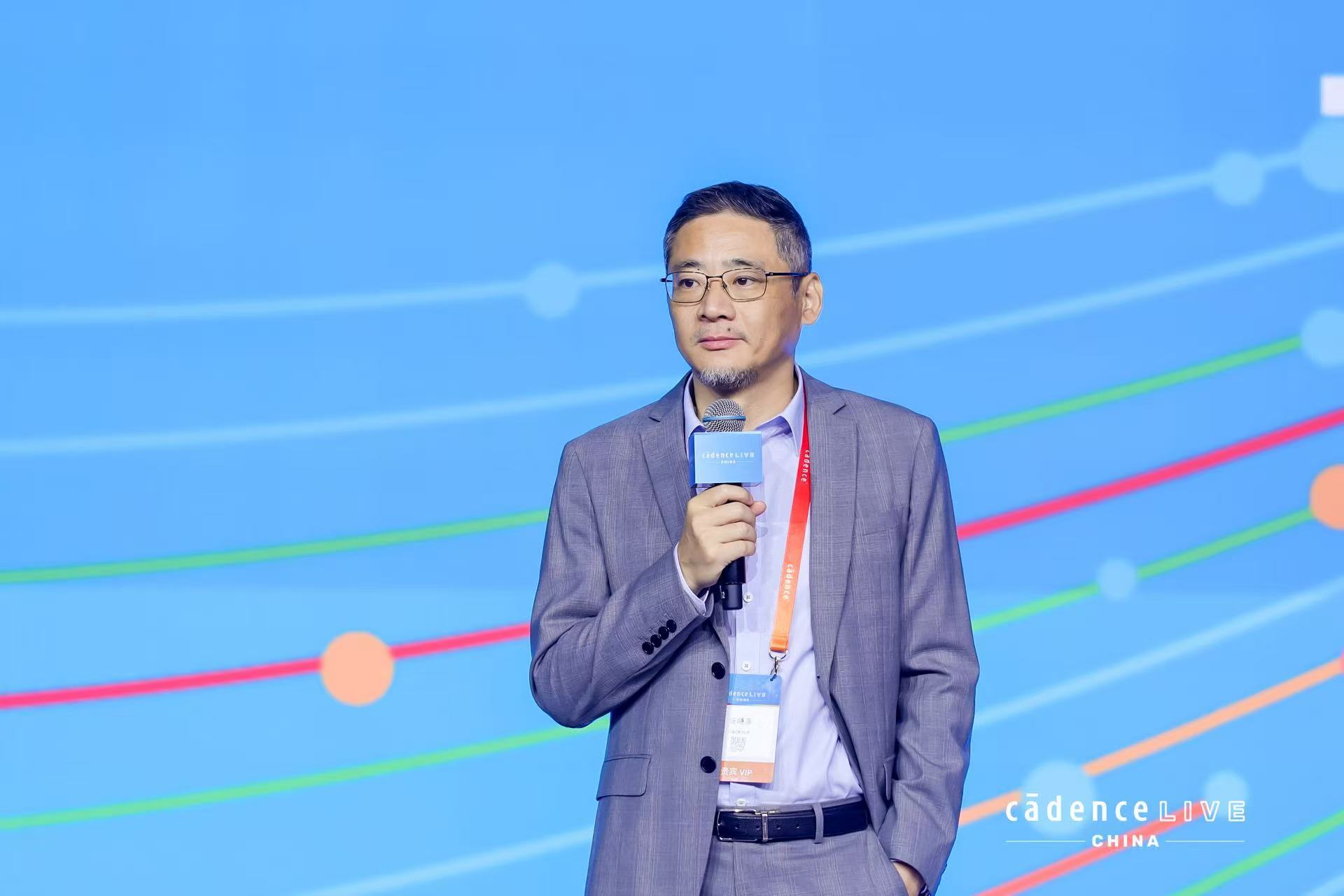Cadence滕晋庆：AI有望让芯片设计时间减半，但资深工程师仍是核心竞争力