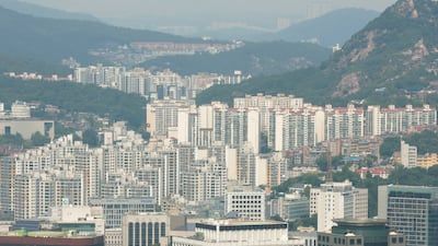 Backbreaking ‘Real Estate Flattening’… Standard-Size Jeonse Hits 1 Billion Won Even in Seongbuk, Dongdaemun